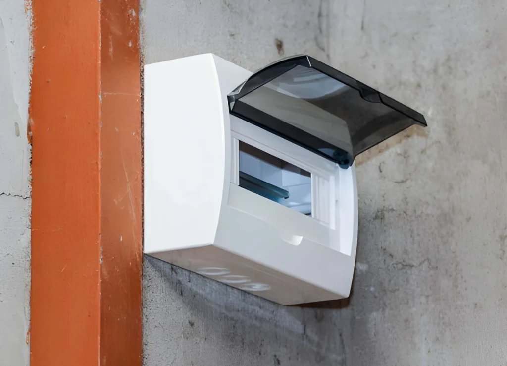 Distribution Box for Industrial and Residential Power Systems