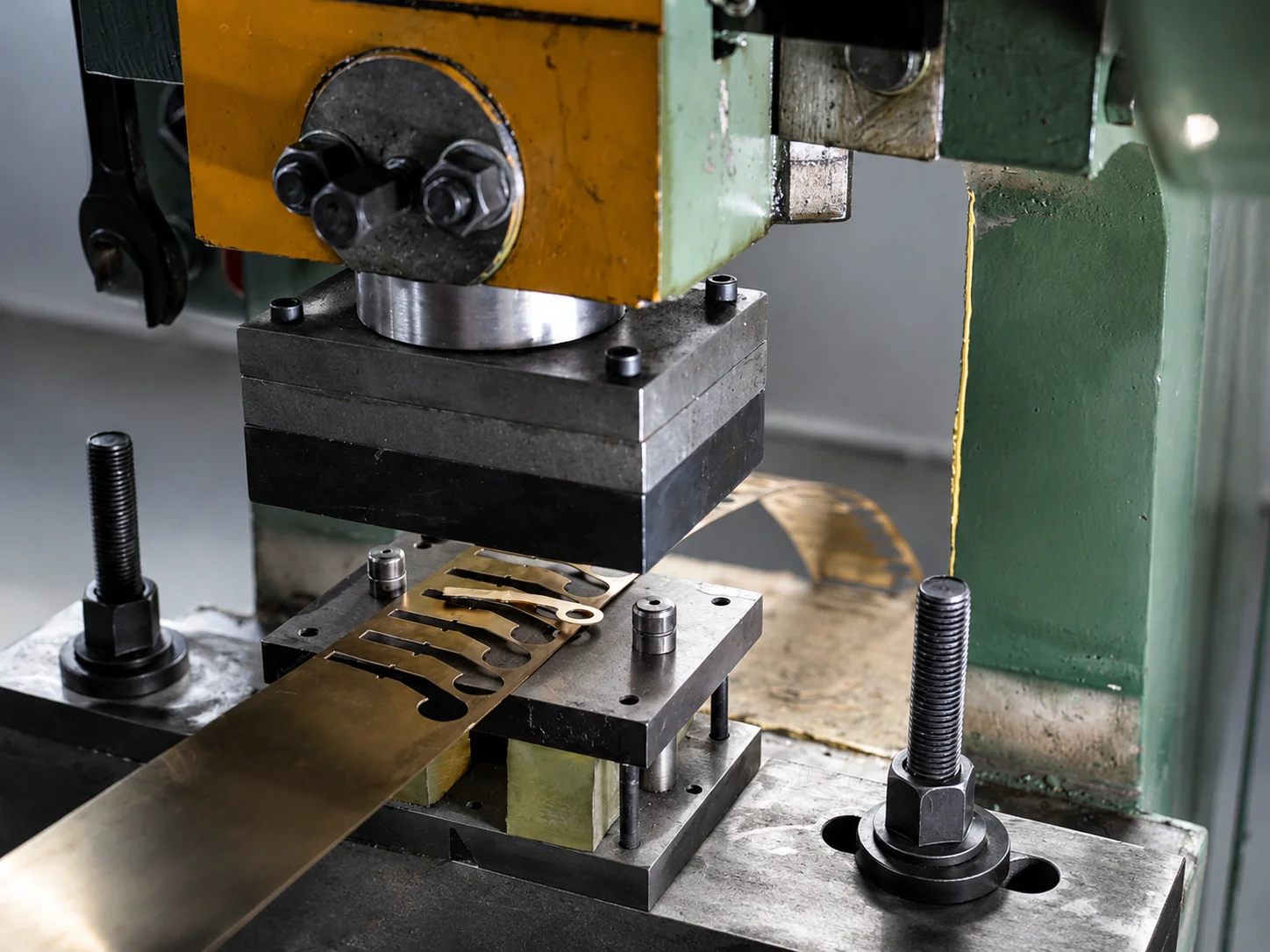 GA&DA precision stamping process for electrical product components