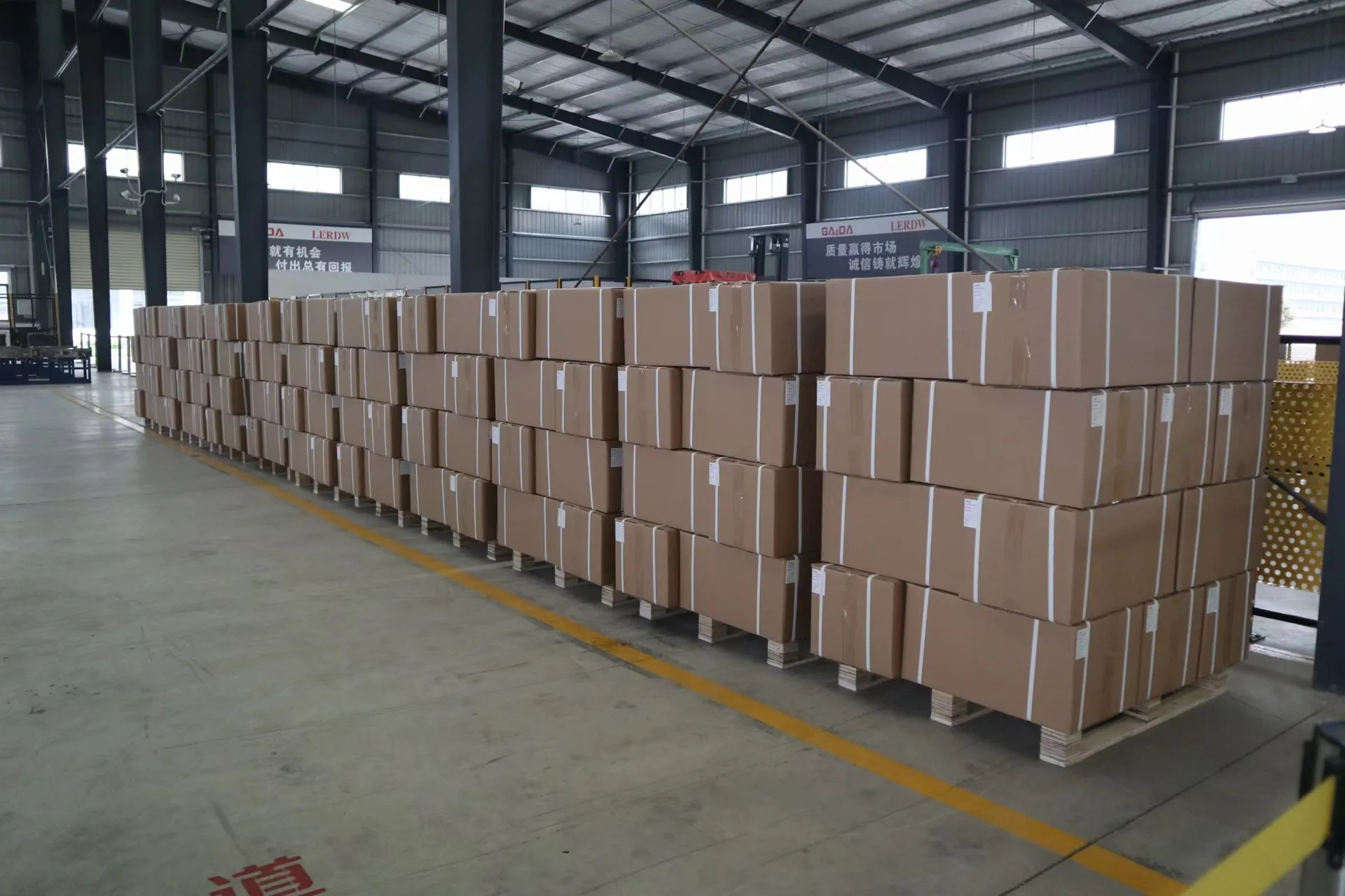 GA&DA finished product packing and shipment preparation
